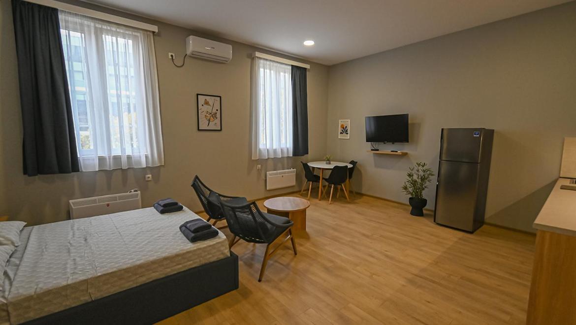 Big Studio Apt.On Liberty Square Tbilisi Zewnętrze zdjęcie
